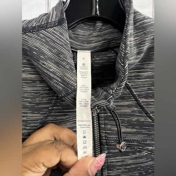 LULULEMON Forme Luon Full Zip Jacket women's size 6 - Picture 6 of 9